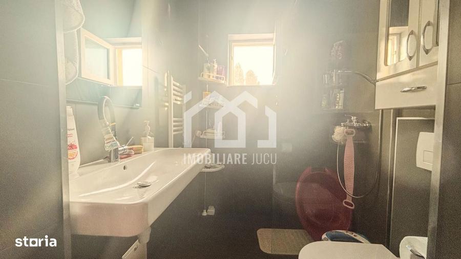 Casă cu 4 camere cu Teren 745 Mp în Jucu