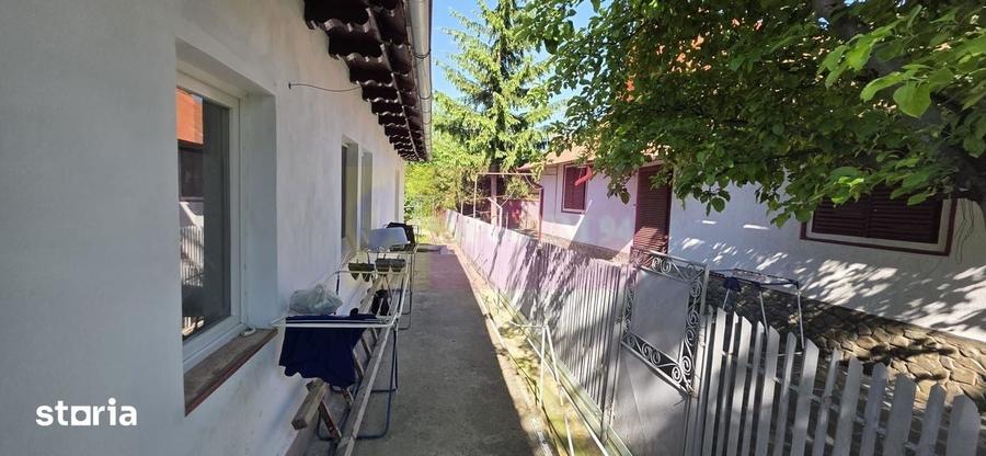 Casă cu 5 camere cu Teren 647 Mp în Telega
