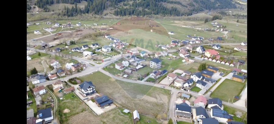 Teren Construcții intravilan de 1660 mp, în Periferie