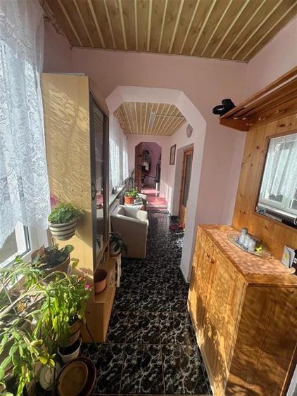 Casă individuală cu 4 camere cu Teren 9168 Mp în Șișterea