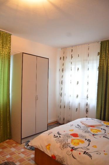 Casă cu 5 camere cu Teren 186 Mp în Valea Alba