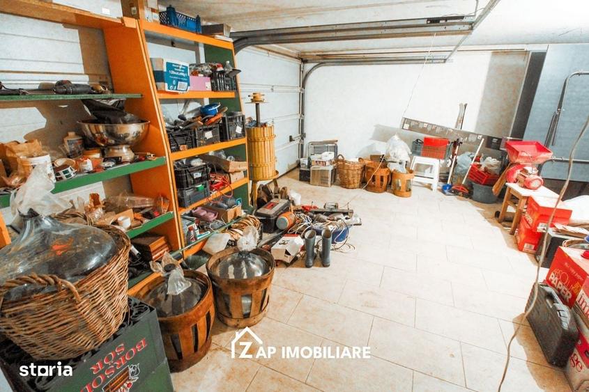 Casă cu 4 camere în Unirii