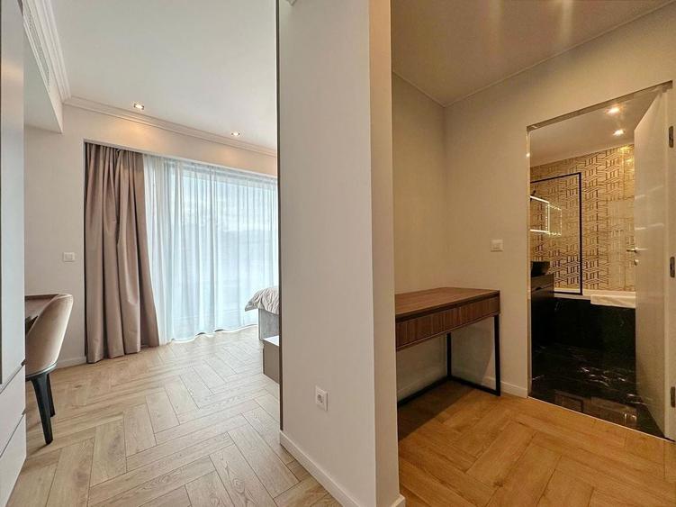 Apartament cu 3 camere decomandat, mobilat în Central