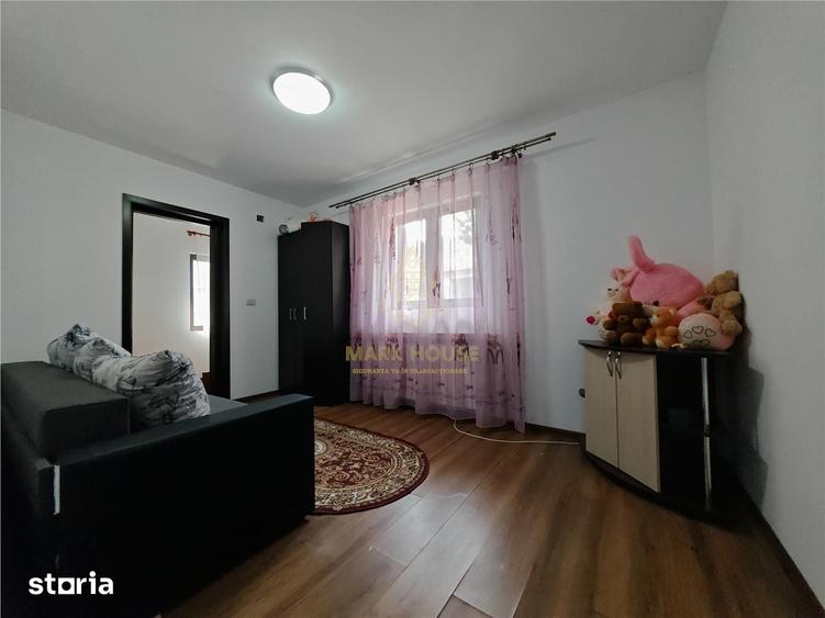 Casă cu 6 camere cu Teren 800 Mp în Gârleni