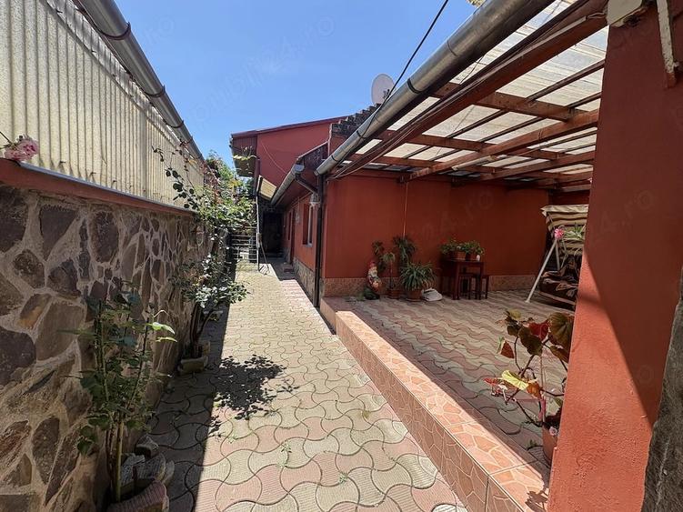Casă cu Teren 340 Mp în Central