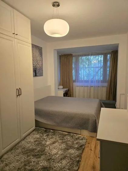 Apartament cu 3 camere semidecomandat, mobilat în Cotroceni