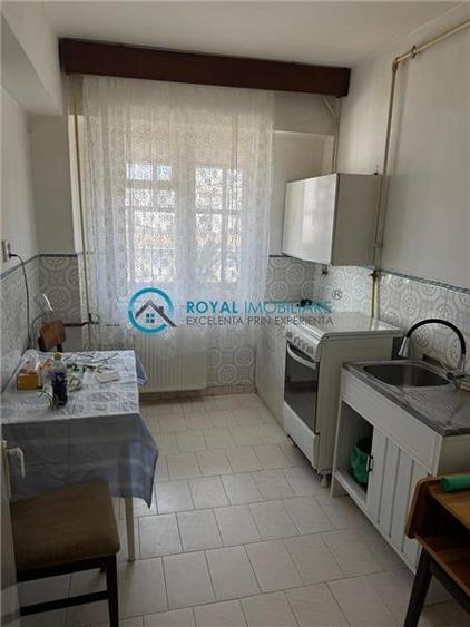 Royal Imobiliare - Vanzare Apartament zona Ultracentrala - 6
