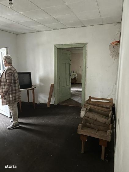 Casă cu 3 camere în Central