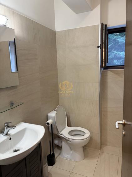 Apartament cu 3 camere decomandat, mobilat în Zorilor
