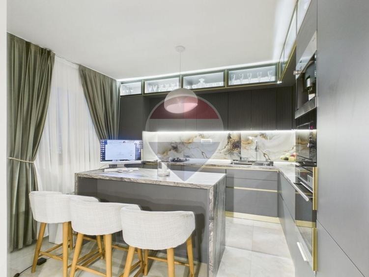 Casă individuală cu 4 camere cu Piscina în Berceni
