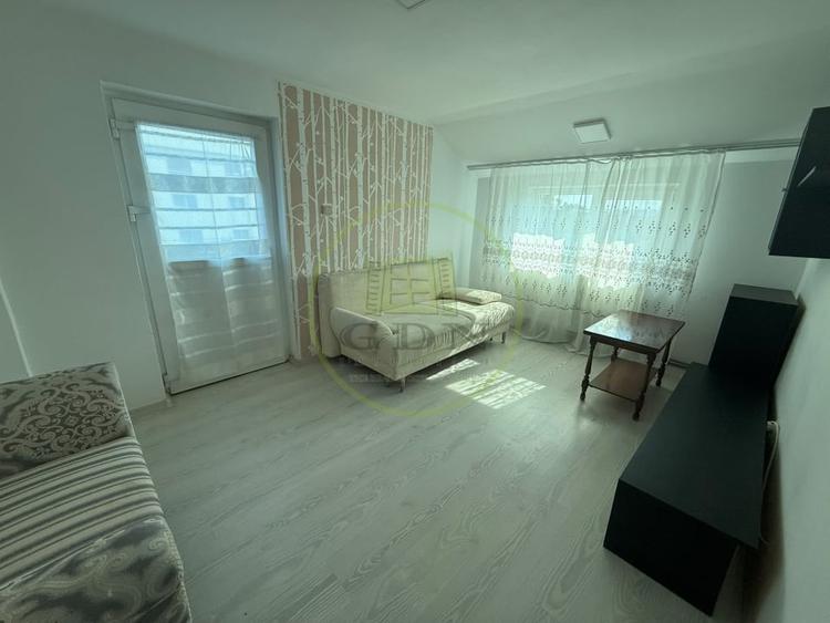 Apartament cu 2 camere decomandat în 1 Mai