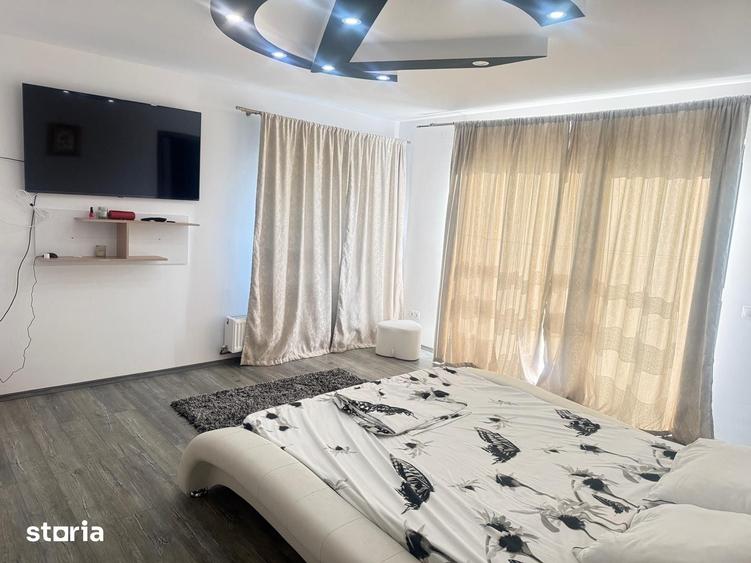 Casă cu 5 camere cu Teren 535 Mp în Aninoasa
