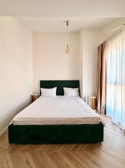 Apartament cu 2 camere decomandat, mobilat în Băneasa