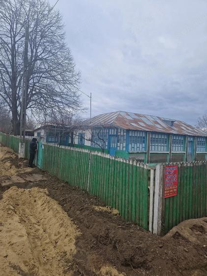 Casă cu Teren 1100 Mp în Central