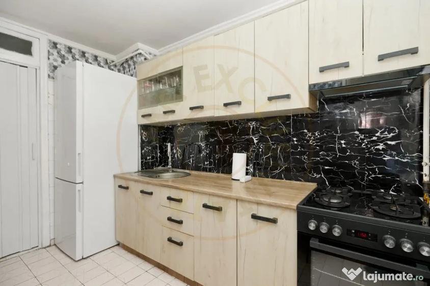Apartament cu 3 camere decomandat, mobilat în Găvana