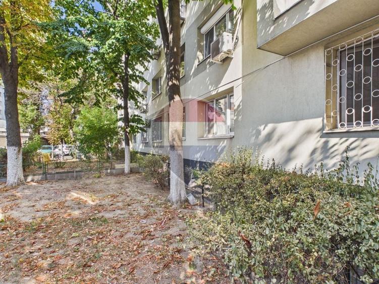 Apartament cu 2 camere semidecomandat, mobilat în Grivița