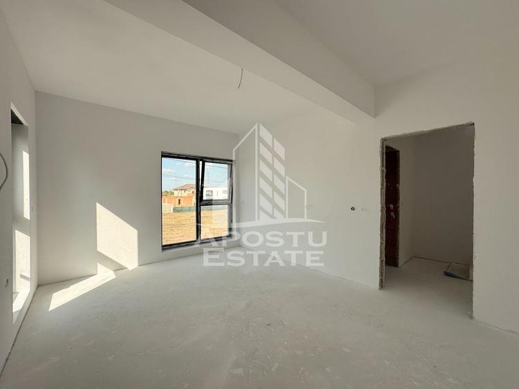 Duplex cu 6 camere cu Canalizare în Chișoda