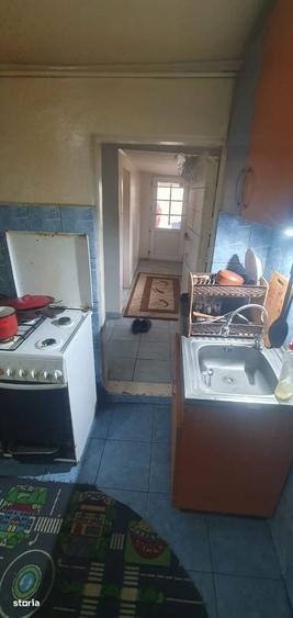 Casă cu 3 camere cu Teren 200 Mp în Central