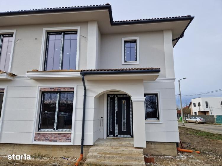 Casă cu 4 camere cu Teren 340 Mp în Ciarda Roșie