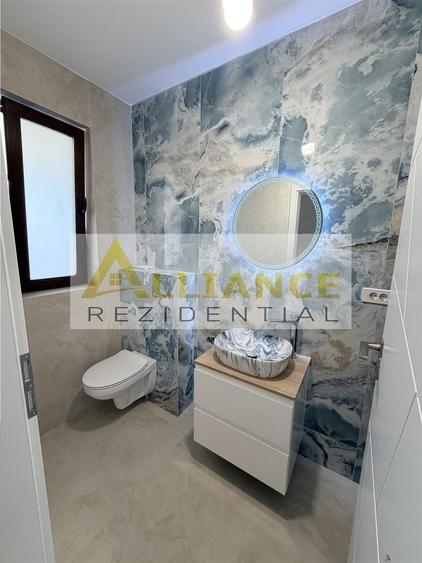 Casă individuală  5 camere 3 băi - 12