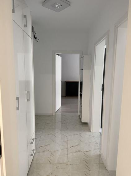 Apartament cu 2 camere decomandat în Lotus