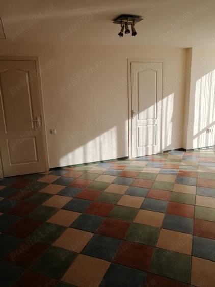 Apartament cu 3 camere decomandat în Fălticeni
