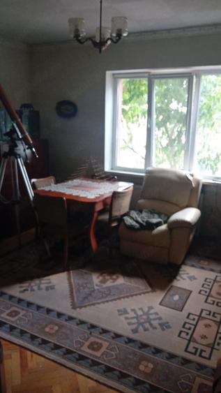 Casă cu 2 camere cu Teren 638 Mp în Central