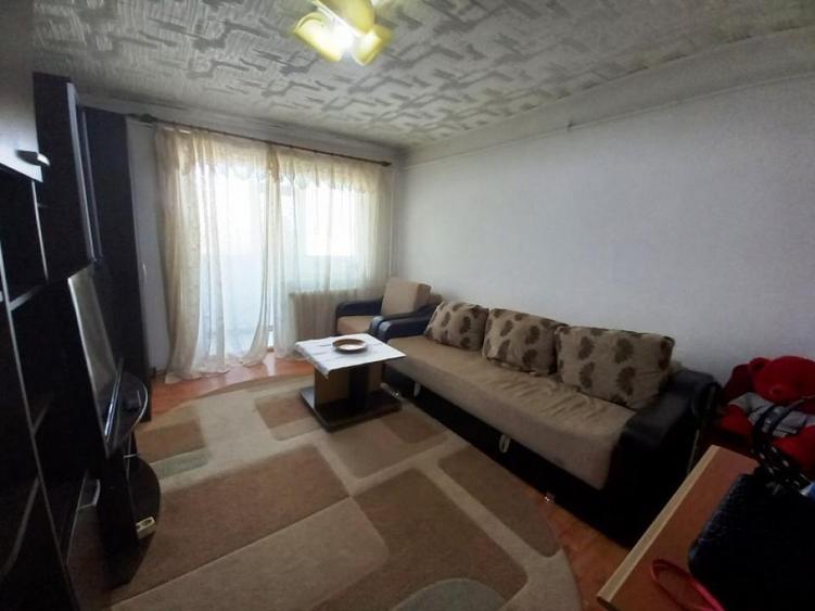 Apartament cu 2 camere decomandat, mobilat în Vest