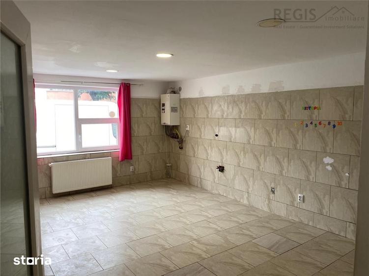 Spațiu comercial, de 100 mp, în Dârste
