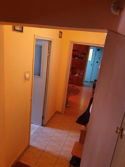 Apartament cu 2 camere semidecomandat în Vasile Aaron