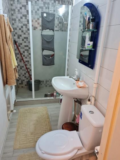 Garsonieră decomandată în Central