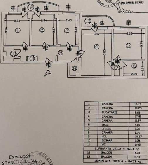 Apartament cu 4 camere decomandat în Apusului