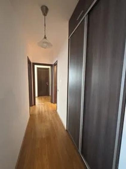 Apartament cu 3 camere decomandat, mobilat în Prelungirea Ghencea