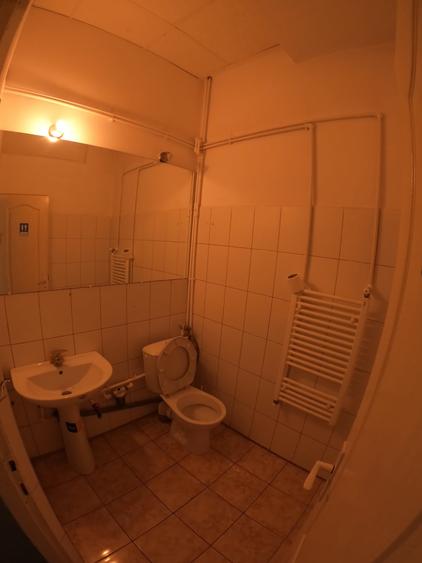 Spațiu comercial, de 90 mp, în Central