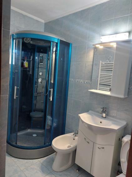 Apartament cu 2 camere decomandat în Traian