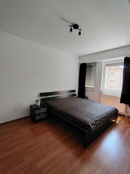 Apartament cu 2 camere semidecomandat în Exterior Vest