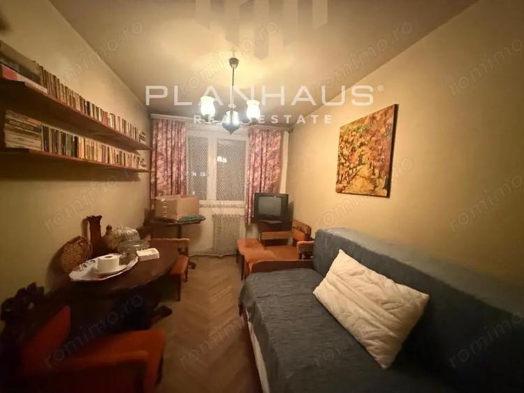 Apartament cu 4 camere decomandat în Central