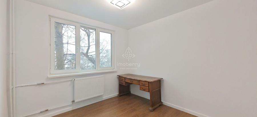 Apartament cu 3 camere decomandat în Virtuții