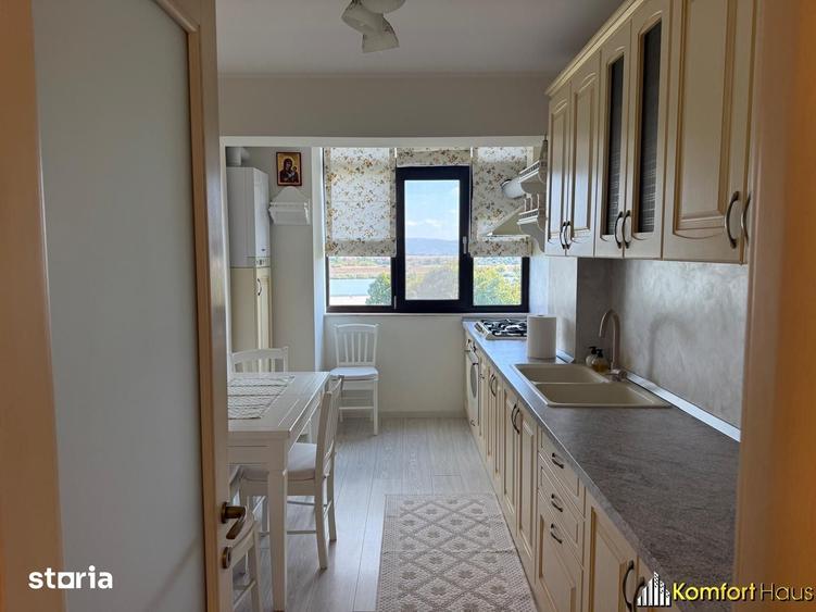 Apartament cu 3 camere în Bistrița Lac