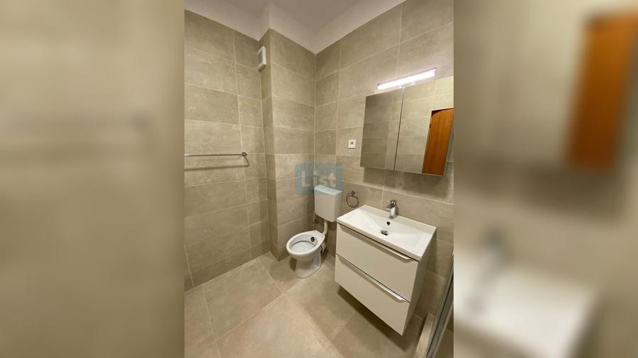 Apartament cu 2 camere semidecomandat în Bună Ziua