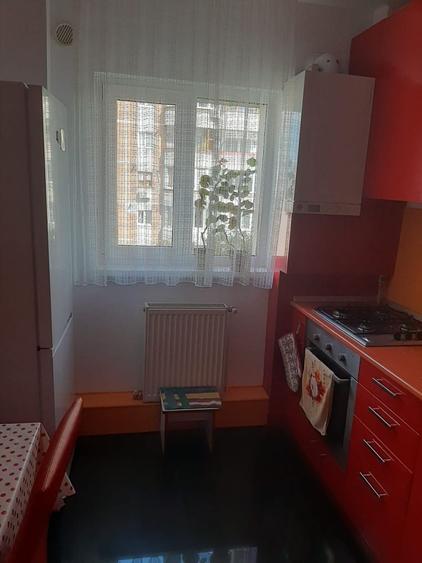 Apartament cu 3 camere decomandat în Mărăști