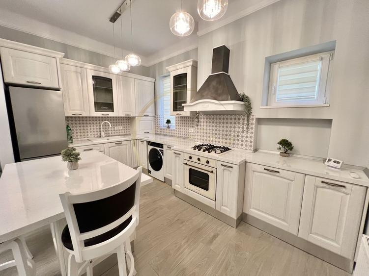 Apartament cu 3 camere, mobilat în Ultracentral