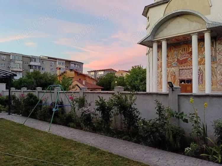 Casă cu Teren 450 Mp în Central