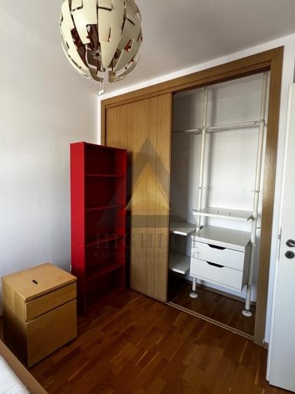 Apartament cu 4 camere decomandat, mobilat în Iancu Nicolae
