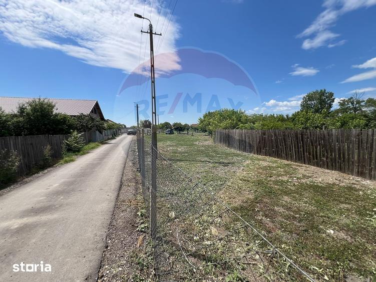 Teren de 4918 mp, în Bizighești