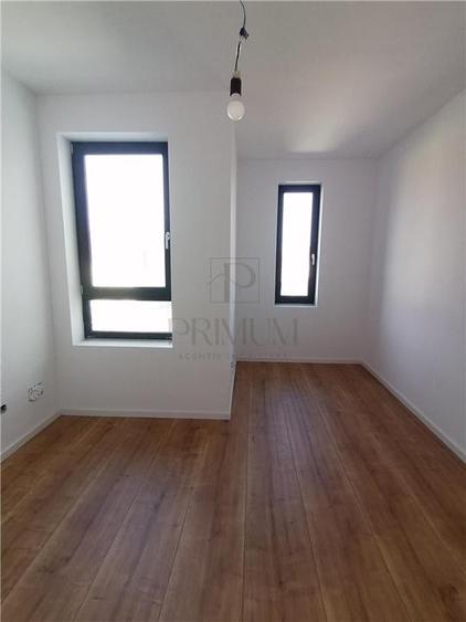 Duplex cu 4 camere cu Canalizare în Moșnița Nouă