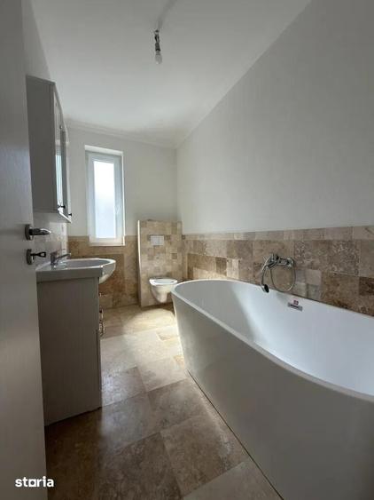 Apartament cu 3 camere decomandat în Giroc