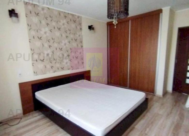 Casă cu 5 camere cu Teren 229 Mp în Mușcel