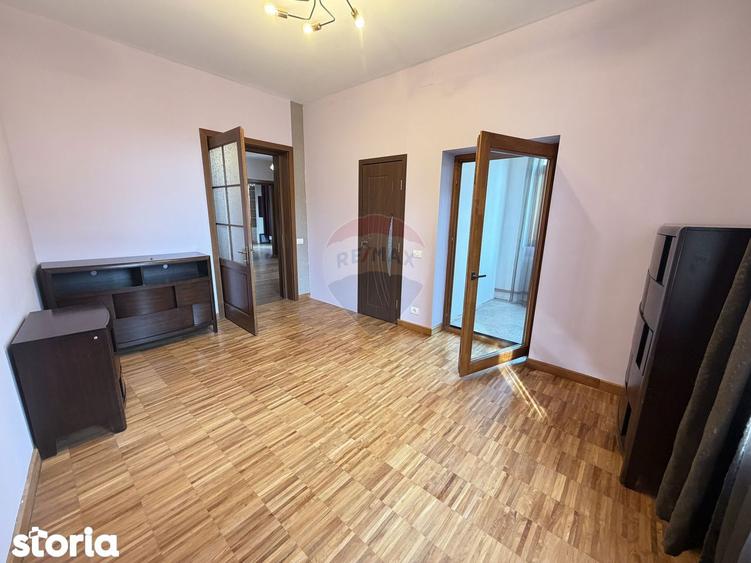 Casă cu 5 camere cu Teren 122 Mp în Iancului