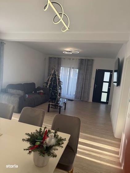 Casă cu 3 camere cu Teren 120 Mp în Central